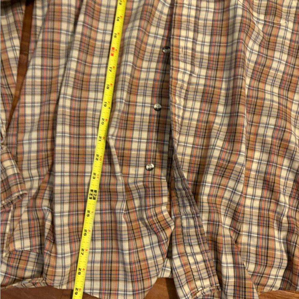 Levis levi action